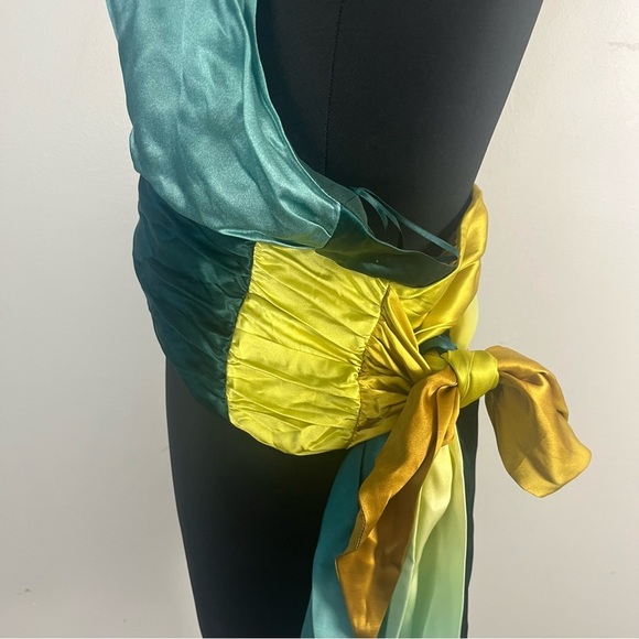 Banana republic Giana Silk Halter Top in Daybreak Ombre Blue size 8 - Picture 8 of 11